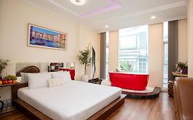 Quy Hung Hotel And Spa Central
